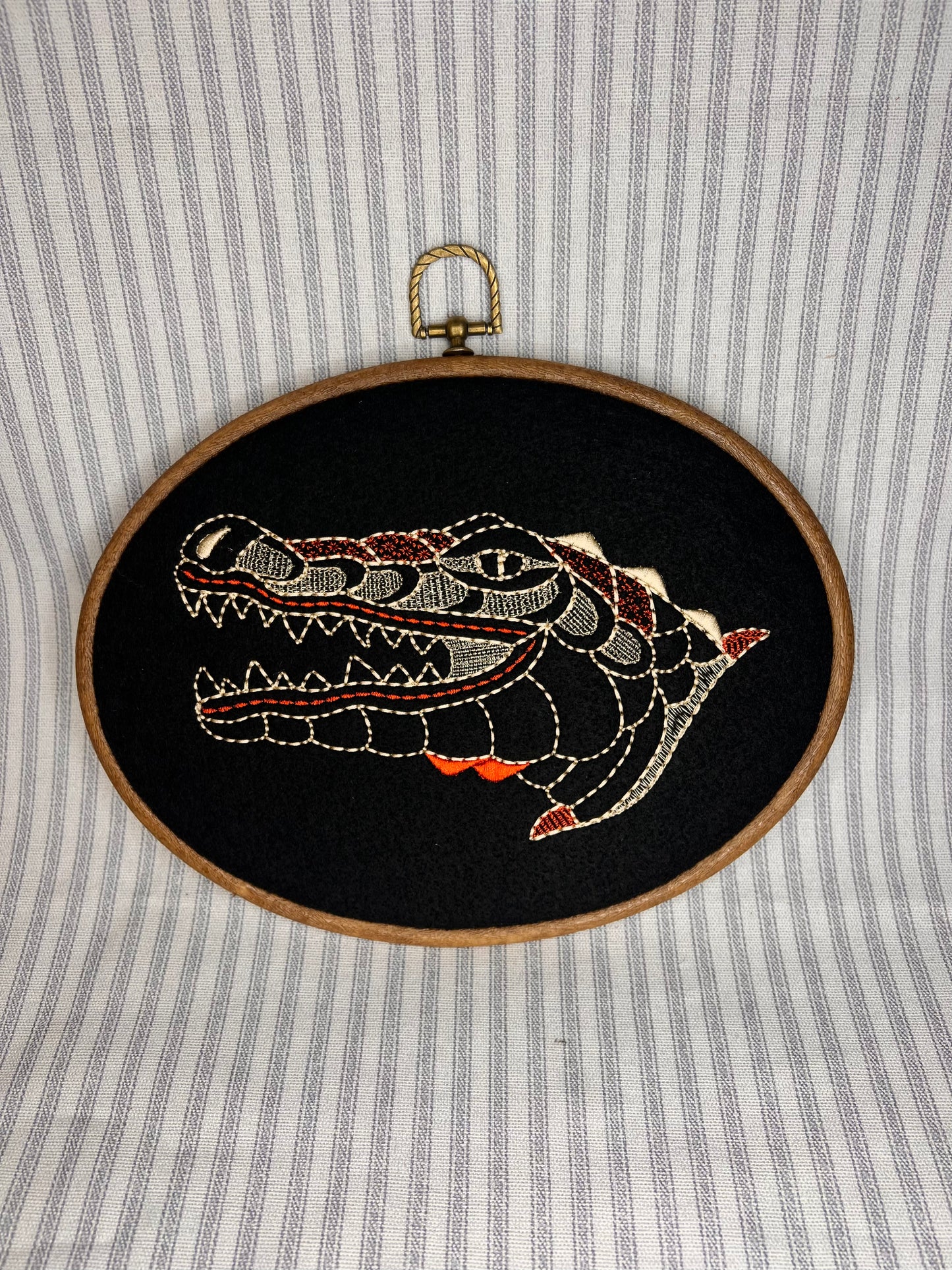 See ya later, alligator! Embroidery hoop 9.2"