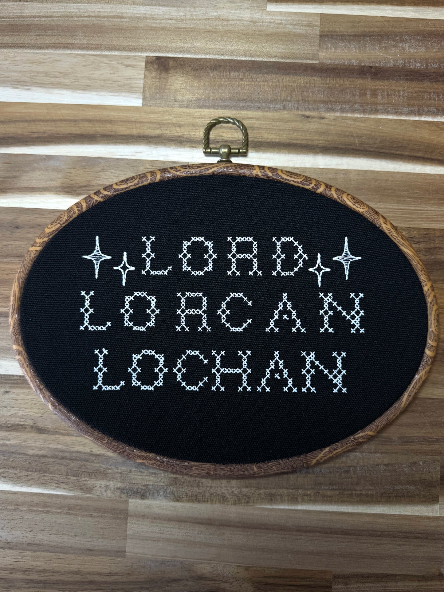 LORD LORCAN | 10" Embroidery hoop