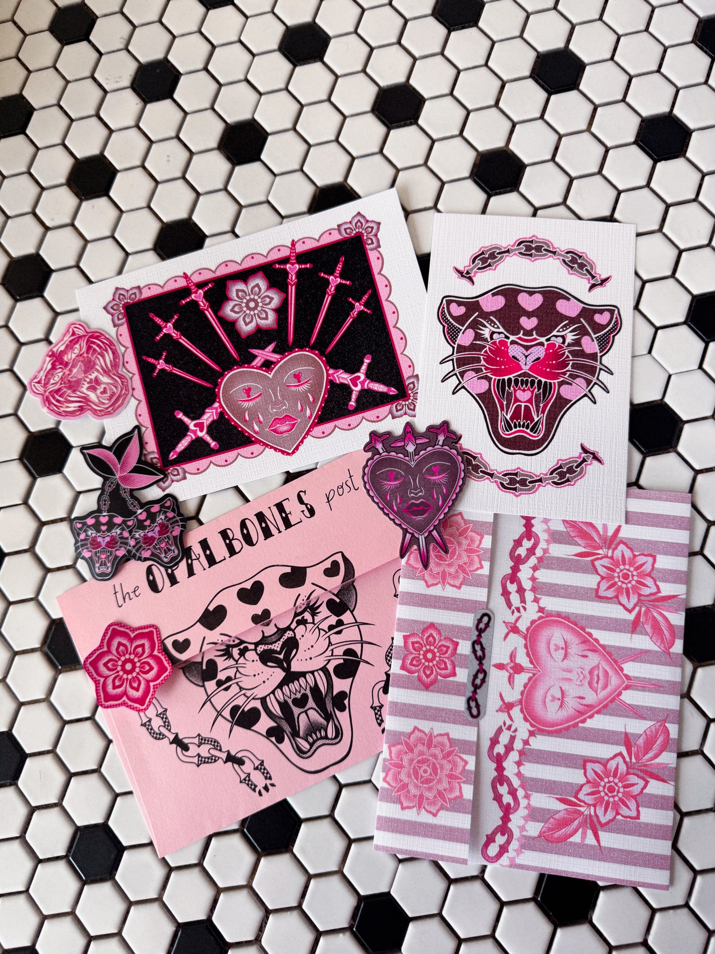 The Opalbones Post: AUGUST'S Monthly Mail club membership (ships 8/15)